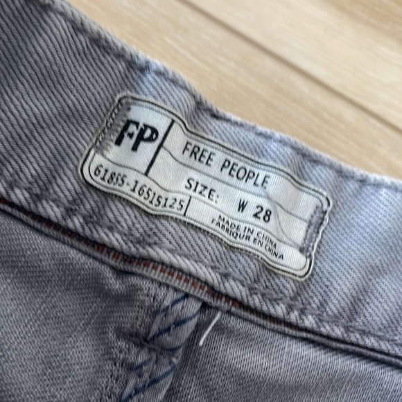 Free People Gray Cut Off Shorts Size 28 - Picture 9 of 9